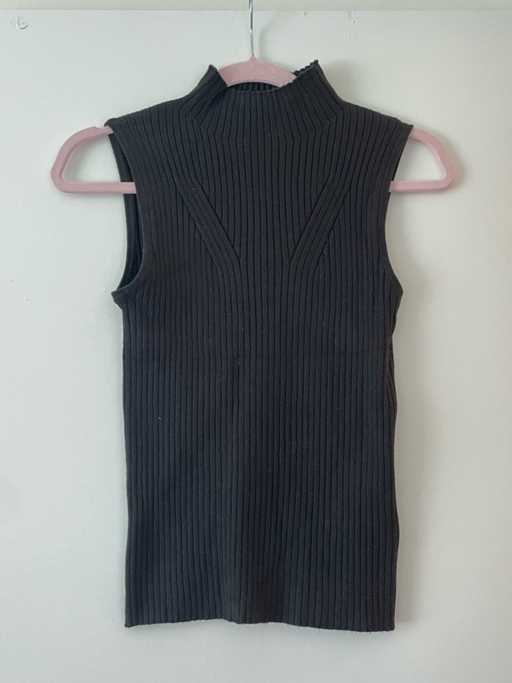 Ribbed Mock Neck Sleeveless Tank Top - Black